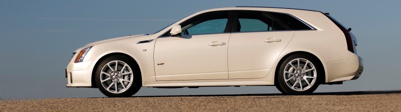 034_Cadillac_CTS-V_Sport_Wagon