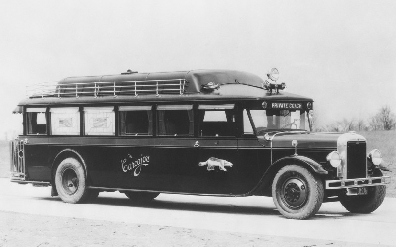 1930-GMC-Private-Coach