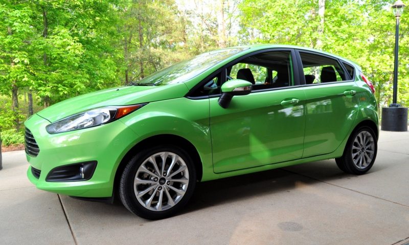 Car-Revs-Daily.com 2014 FORD Fiesta 17