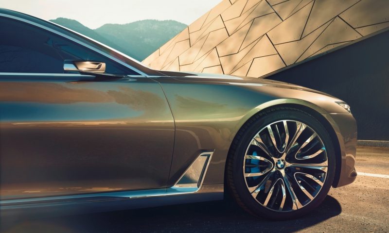 Car-Revs-Daily.com Design Analysis BMW Vision Future Luxury Concept Beijing 2014 EXTERIOR 6