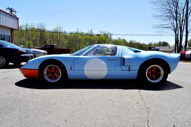 Car-Revs-Daily.com Imagines a Superformance GT40 Spyder 29