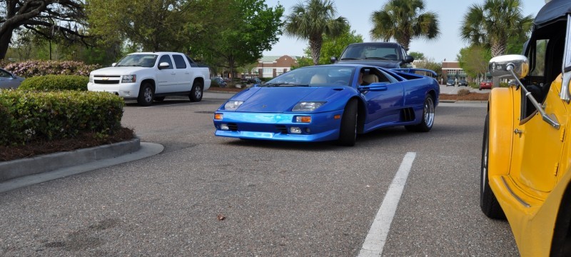 Car-Revs-Daily.com Supercars 1999 Lamborghini Diablo VT10