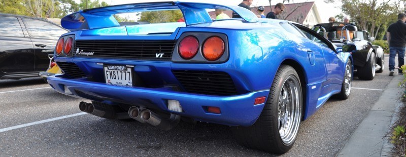 Car-Revs-Daily.com Supercars 1999 Lamborghini Diablo VT17