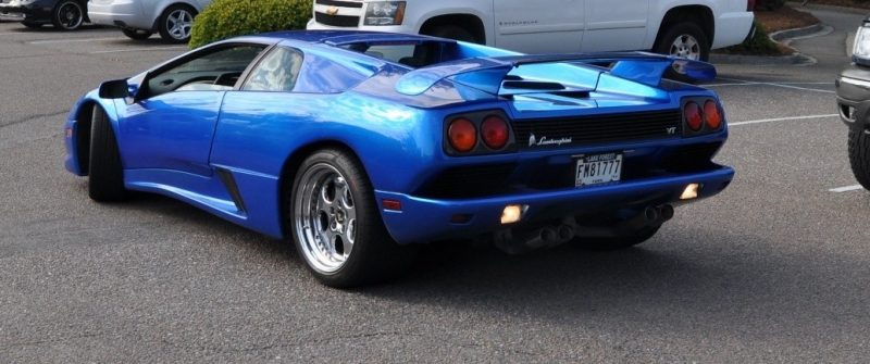 Car-Revs-Daily.com Supercars 1999 Lamborghini Diablo VT2