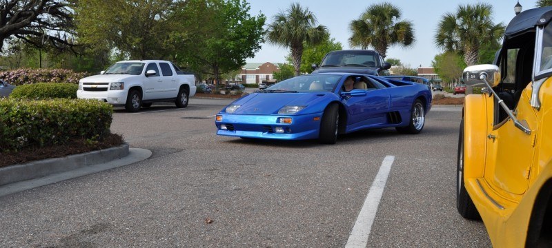 Car-Revs-Daily.com Supercars 1999 Lamborghini Diablo VT9