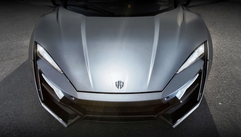 Car-Revs-Daily.com - W Motors LYKAN HyperSport 30