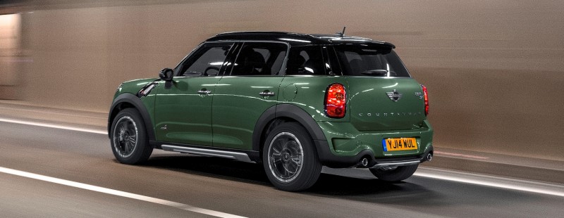 Car-Revs-Daily.com 2015 MINI Countryman Facelifted with LED and Dark Style Updates 13