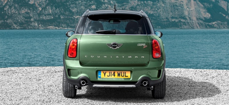 Car-Revs-Daily.com 2015 MINI Countryman Facelifted with LED and Dark Style Updates 5