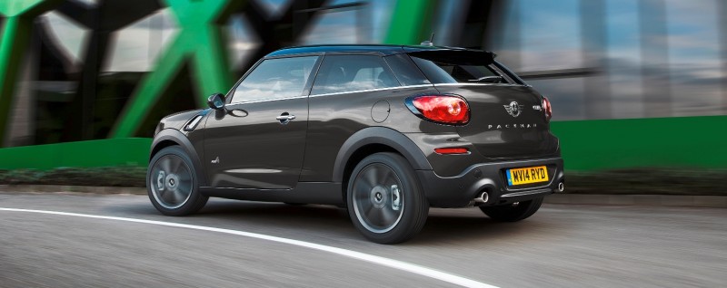 Car-Revs-Daily.com - 2015 MINI PACEMAN LED and Dark Style Updates 12