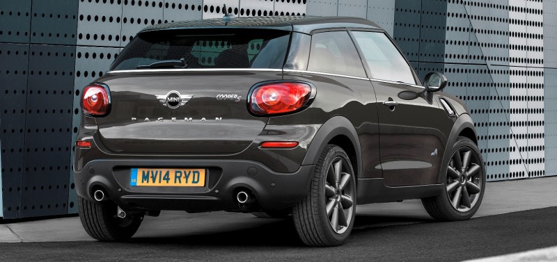 Car-Revs-Daily.com - 2015 MINI PACEMAN LED and Dark Style Updates 8