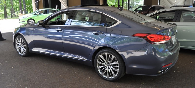 Car-Revs-Daily.com Snaps the 2015 Hyundai Genesis 5.0 V8 24