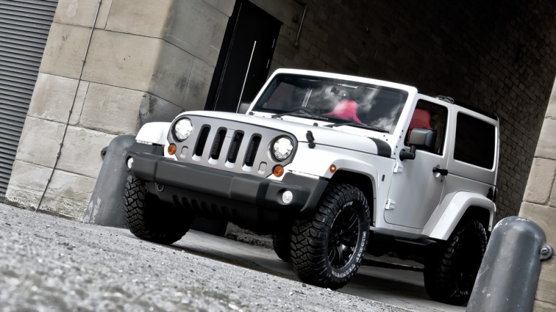 High-Fashion JEEP Upgrades - KAHN Design Shows Sexy New Wrangler Grilles, LEDs, Wheels and Leathers 24