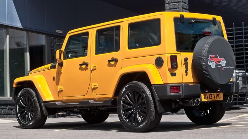 High-Fashion JEEP Upgrades - KAHN Design Shows Sexy New Wrangler Grilles, LEDs, Wheels and Leathers 39