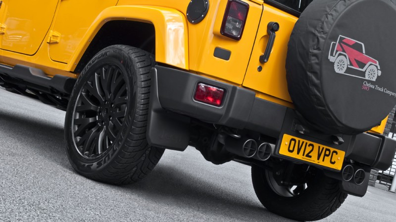 High-Fashion JEEP Upgrades - KAHN Design Shows Sexy New Wrangler Grilles, LEDs, Wheels and Leathers 43