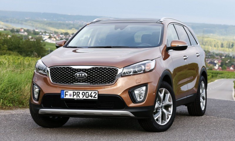 2016 Kia Sorento Debuts in Paris With Jaguar-Baiting Style at Ford Prices 40