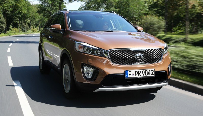 2016 Kia Sorento Debuts in Paris With Jaguar-Baiting Style at Ford Prices 53