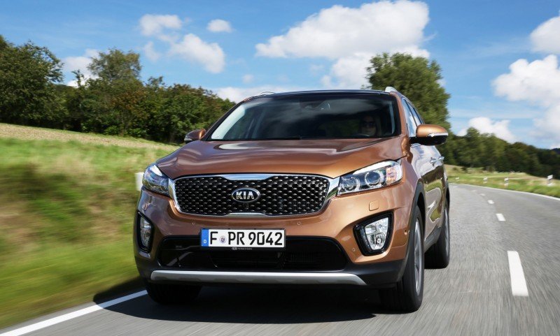 2016 Kia Sorento Debuts in Paris With Jaguar-Baiting Style at Ford Prices 57