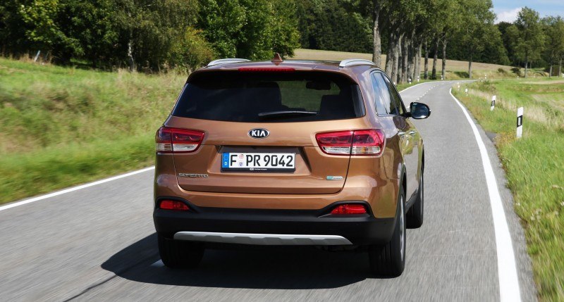 2016 Kia Sorento Debuts in Paris With Jaguar-Baiting Style at Ford Prices 58