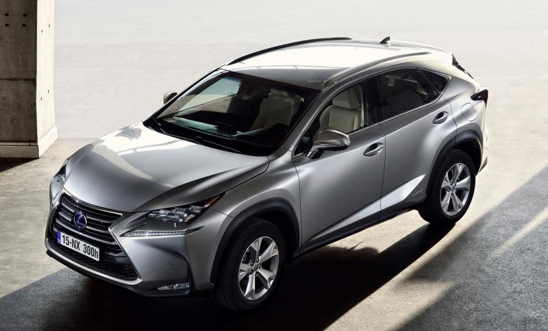 2015 Lexus NX300h 16