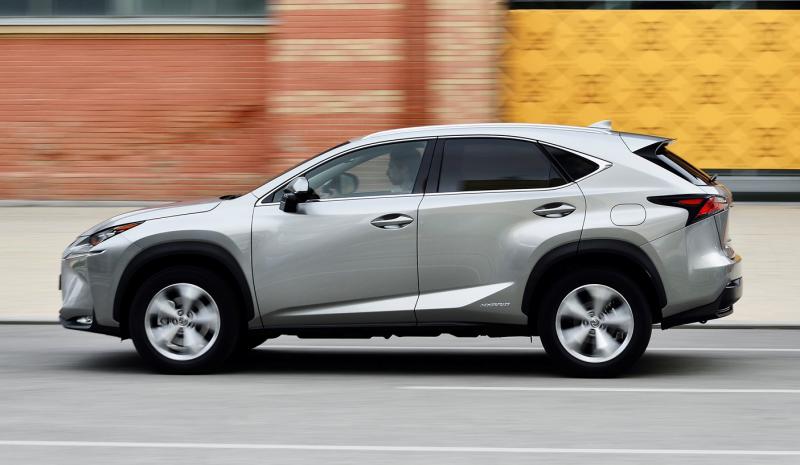 2015 Lexus NX300h 21