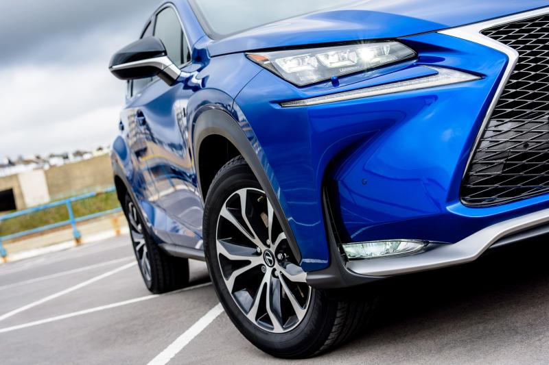 2015 Lexus NX300h F Sport 1