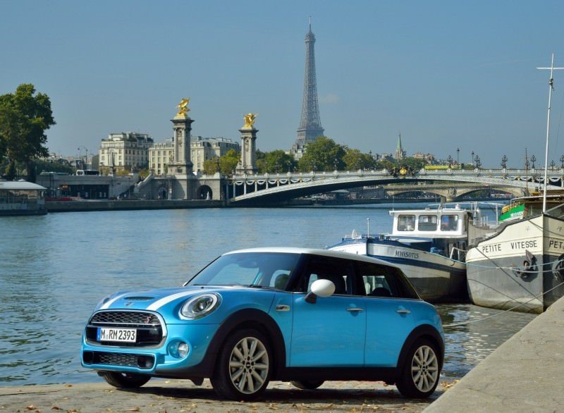 2015 MINI Cooper 5-Door in Postcard-Worthy Trip Around The City of Light 16