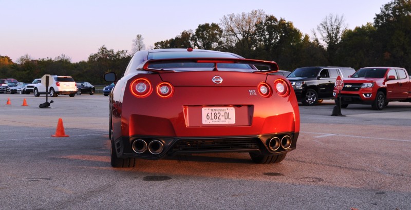 2015 Nissan GT-R 1