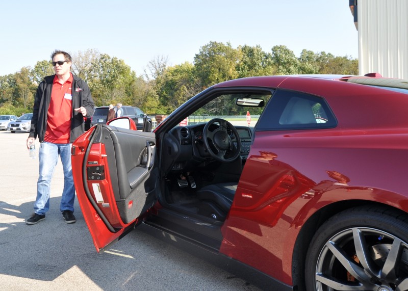 2015 Nissan GT-R 10