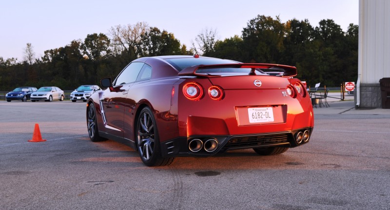 2015 Nissan GT-R 2