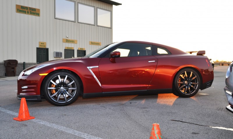 2015 Nissan GT-R 3