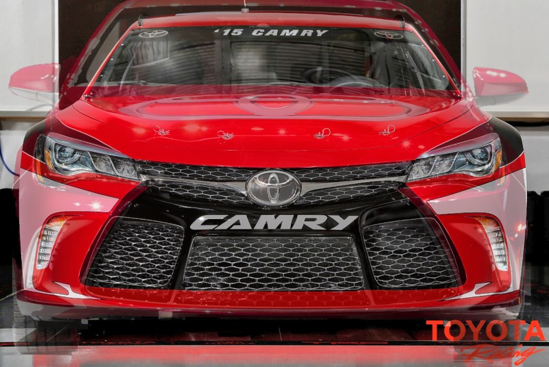 2015 Toyota Camry NASCAR 19