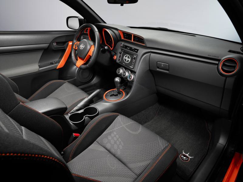 2015_Scion_tC_RS9_005