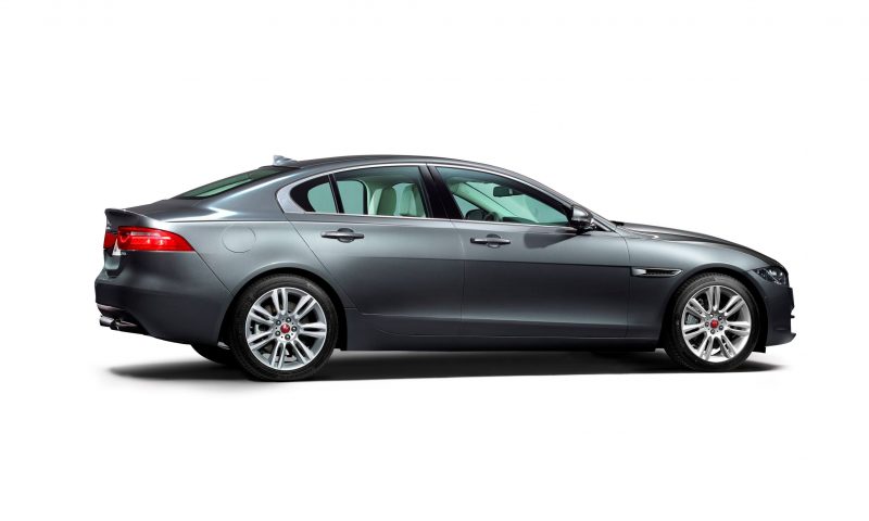 2016 Jaguar XE 17