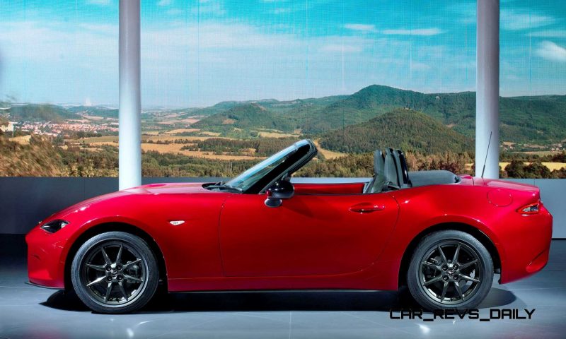 2016 Mazda MX-5 Roadster 1