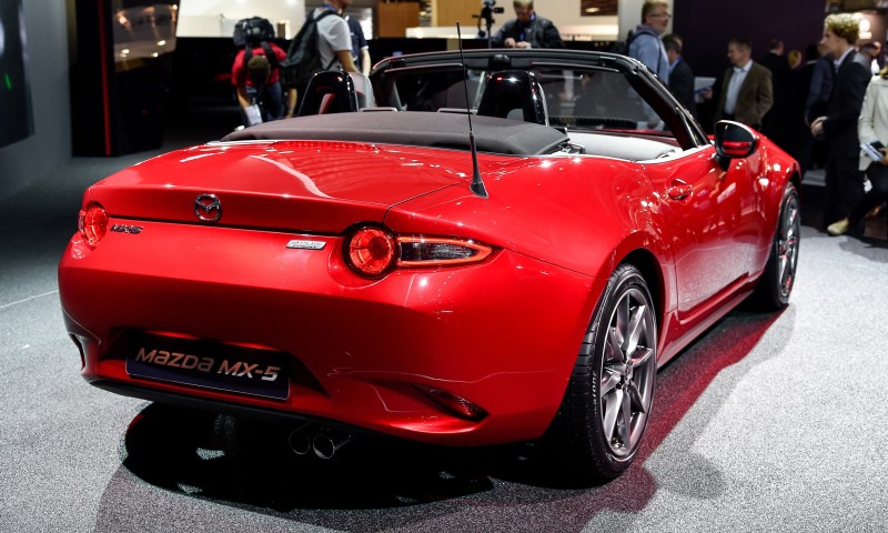 2016 Mazda MX-5 Roadster 3