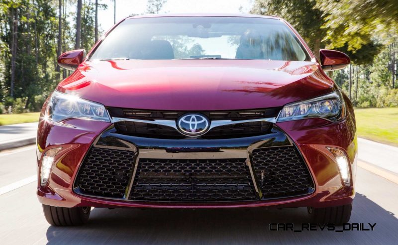 HD Road Test Review - 2015 Toyota Camry XSE 1