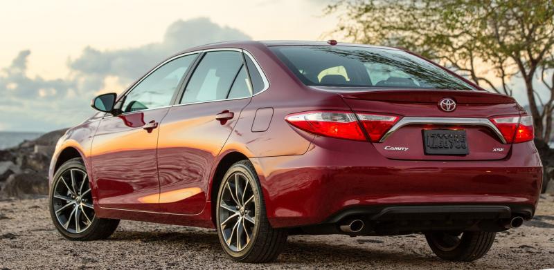 HD Road Test Review - 2015 Toyota Camry XSE 17