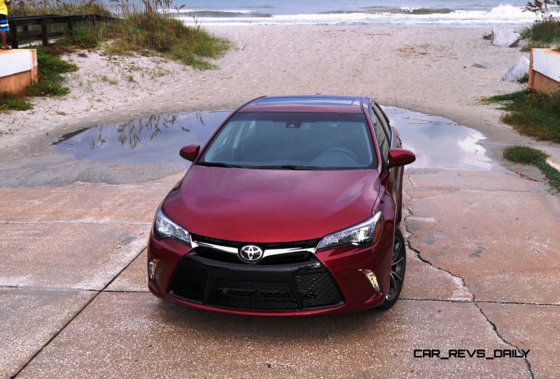 HD Road Test Review - 2015 Toyota Camry XSE 35