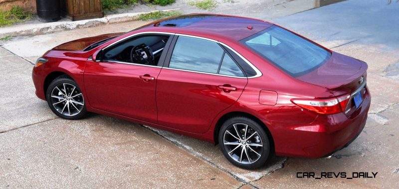 HD Road Test Review - 2015 Toyota Camry XSE 39