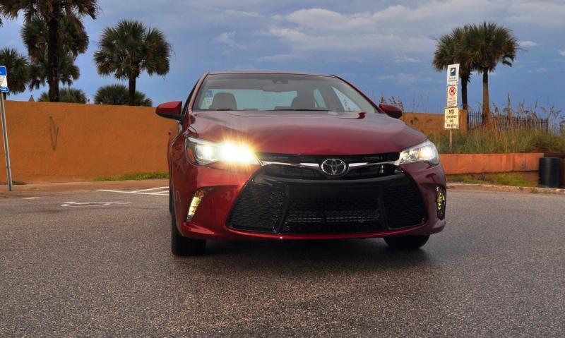 HD Road Test Review - 2015 Toyota Camry XSE 48