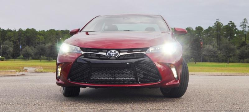 HD Road Test Review - 2015 Toyota Camry XSE 58