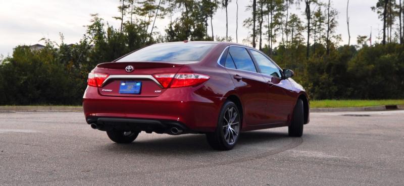 HD Road Test Review - 2015 Toyota Camry XSE 65