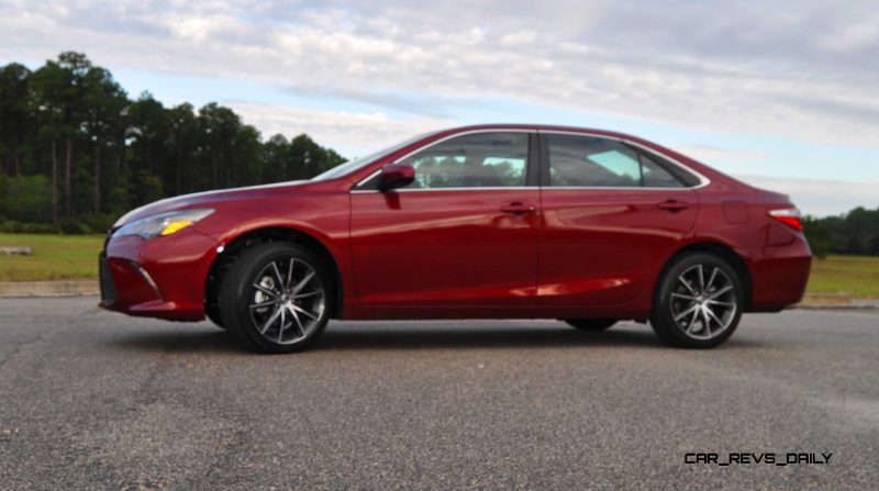 HD Road Test Review - 2015 Toyota Camry XSE 72