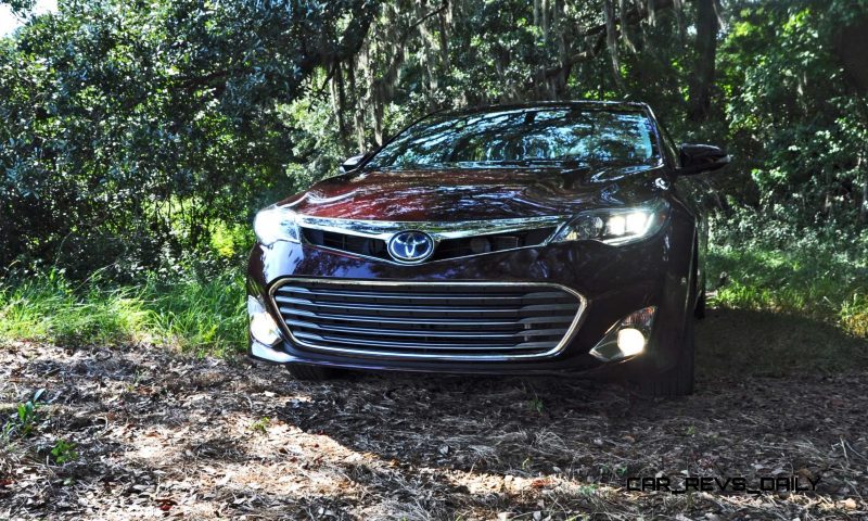 Road Test Review - 2015 Toyota Avalon Hybrid 12