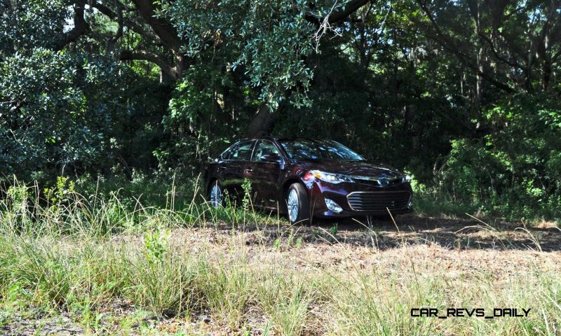 Road Test Review - 2015 Toyota Avalon Hybrid 14