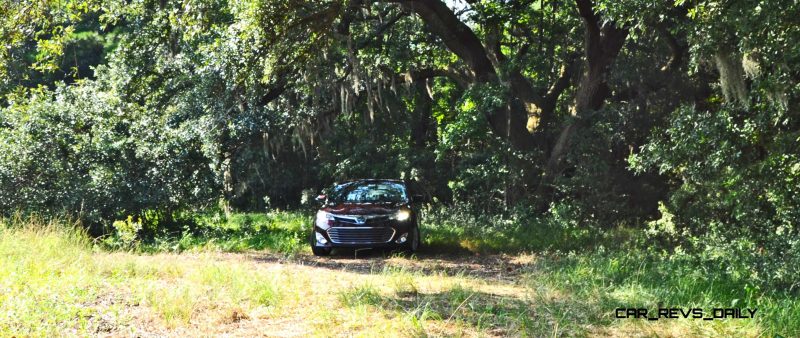 Road Test Review - 2015 Toyota Avalon Hybrid 19