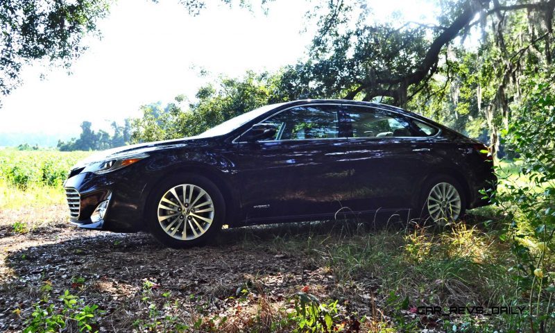 Road Test Review - 2015 Toyota Avalon Hybrid 25