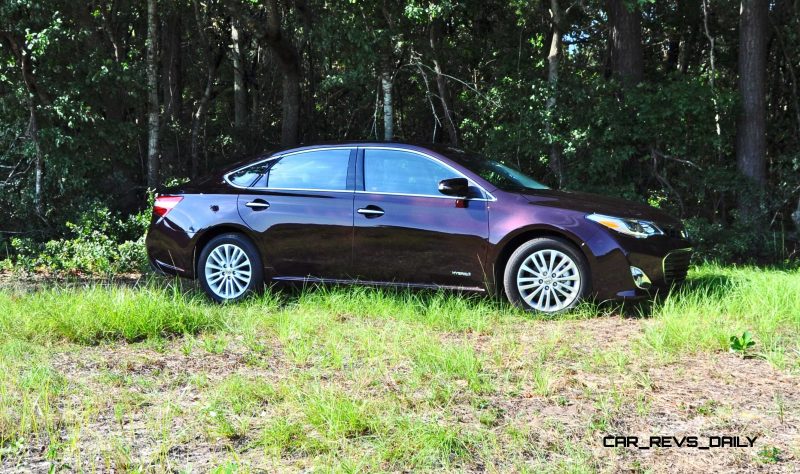 Road Test Review - 2015 Toyota Avalon Hybrid 6