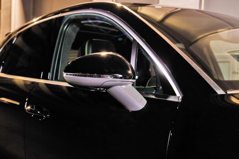 TECHART_for_Porsche_Macan_side_mirror_painted