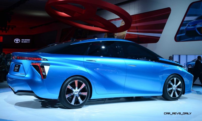 Toyota FCV CONCEPT 13